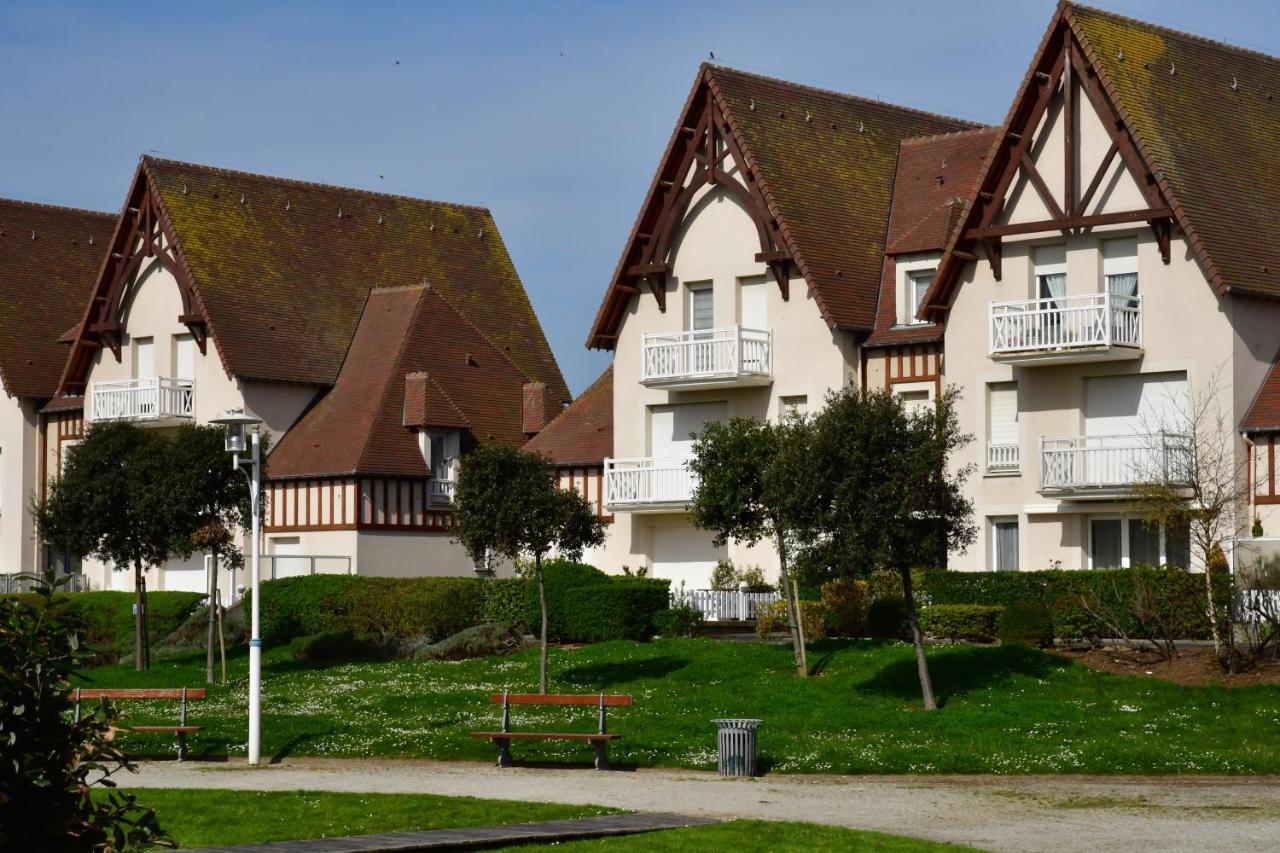 Studio Avec Chambre - Balcon Et A 20M De La Mer Lejlighed Courseulles-sur-Mer Eksteriør billede